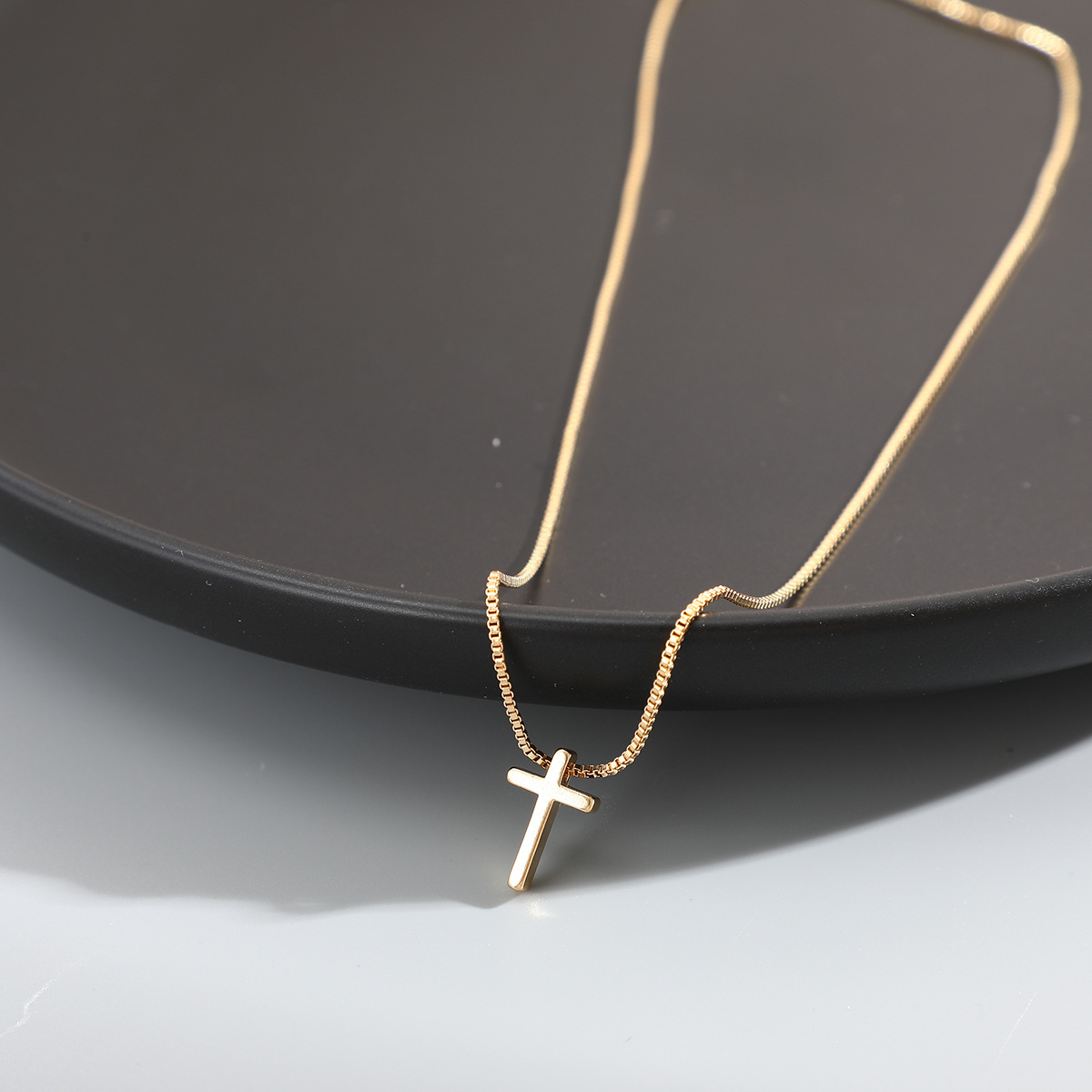 Dainty Cross Necklace Gold Silver - Image 4